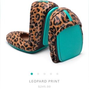 Leopard Tieks